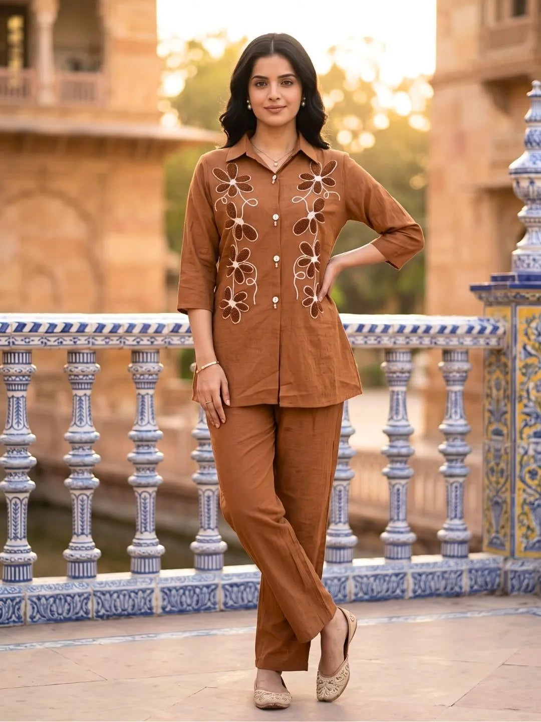 BROWN CORDSET COLLAR WITH EMBROIDERY GNBW