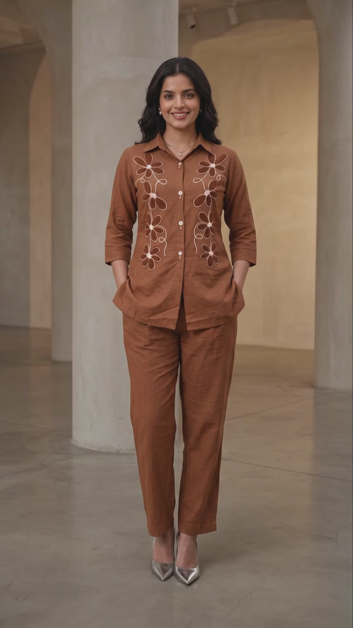 BROWN CORDSET COLLAR WITH EMBROIDERY GNBW